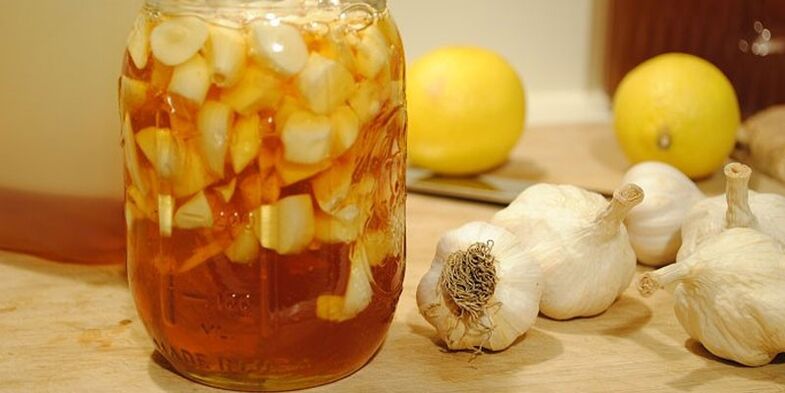 Garlic tincture for osteoarthritis