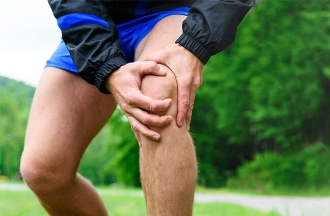 The knee pain can be a symptom of osteoarthritis